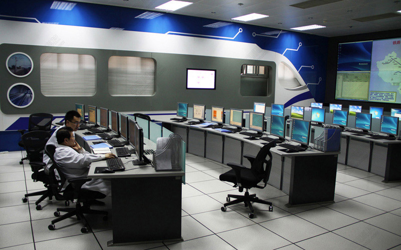 北京鐵路局控制中心弧形監(jiān)控臺圖片